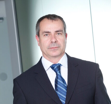 Dr. Andreas Charalambous